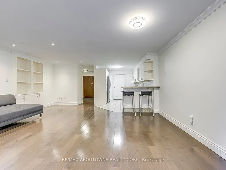 211 Saint Patrick St #106 — Photo 16