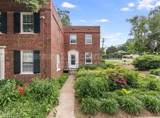 1020 S Barton St UNIT 261, Arlington, VA 22204