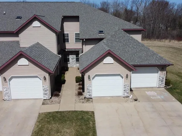 433 Eberlein Court, Mauston, WI 53948
