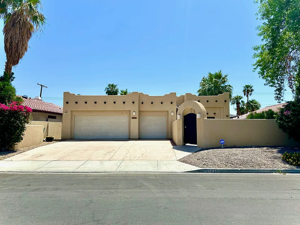 51220 Avenida Velasco