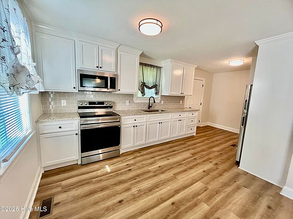 2nd image of 202 Banks Avenue