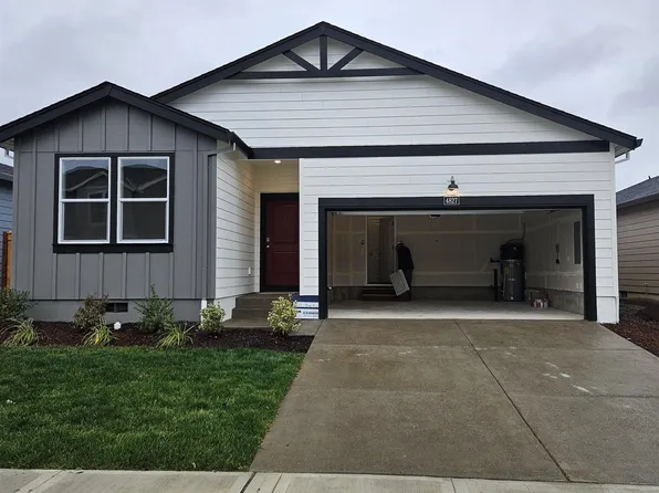 4827 Chive 263 Ave NE, Salem, OR 97301