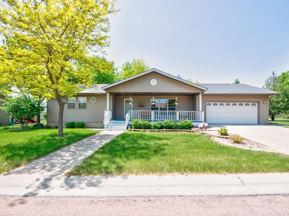 2805 Chaplin Dr, Milford, IA 51351