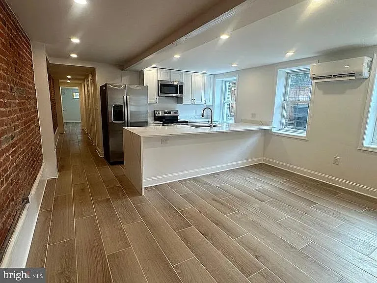 Building Photo - 4315 7th St NW #2