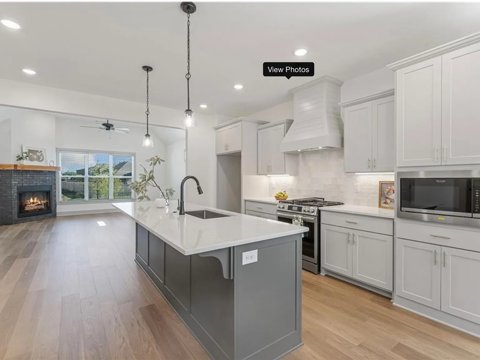 4 bed, 2455 sqft, $3,300 — Photo 2
