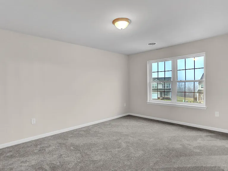 62 Helene Ct — Photo 16