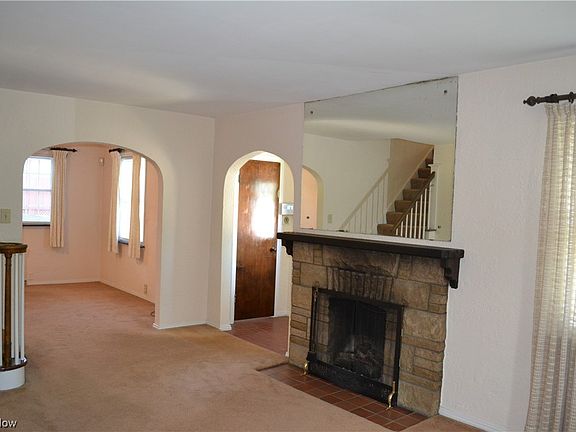 5th image of 918 Oxford Blvd