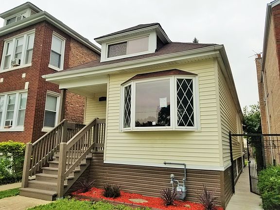 2nd image of 7211 S Maplewood Ave