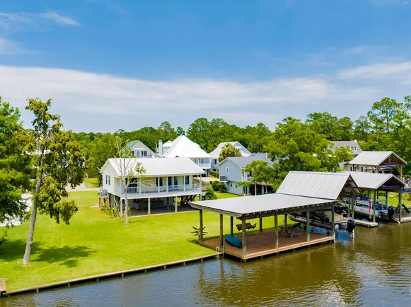 15851 Keeney Dr, Fairhope, AL 36532