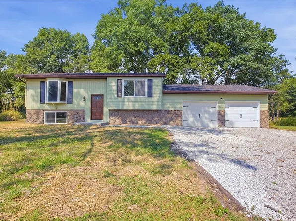 108 Casa Grande Dr, Watson, IL 62473