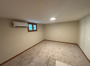 922A Rhode Island St #1/2, Lawrence, KS 66044