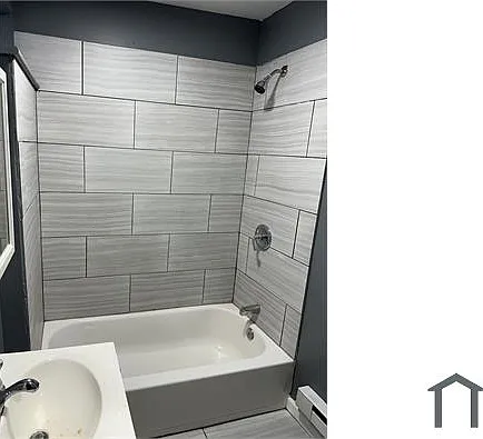 Studio, 425 sqft, $895 — Photo 2