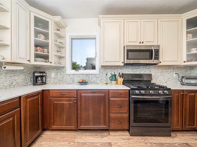 36 Trenton St, Jersey City, NJ, 07306