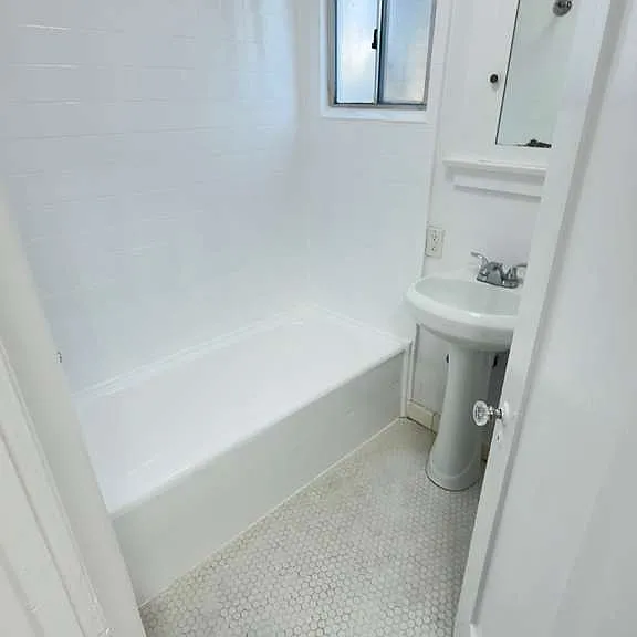 2507-2513 Griffith Park Blvd #2511-1/2 — Photo 3