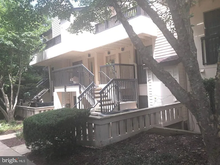 9753 Hellingly Pl #19 — Photo 2