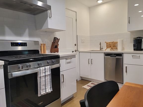 4th image of 3346 E Bellevue St #A