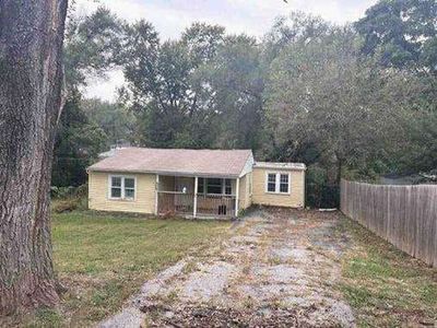 2720 N 75th Ter, Kansas City, KS, 66109