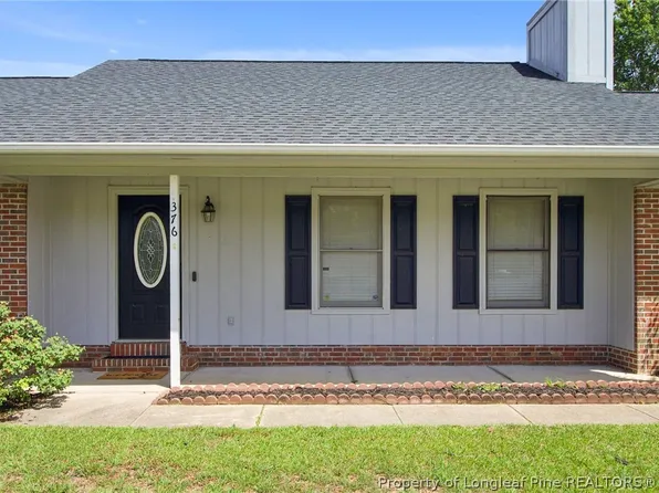 376 Woodberry Cir, Raeford, NC 28376