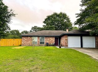 585 Lenwood Dr, Slidell, LA 70458