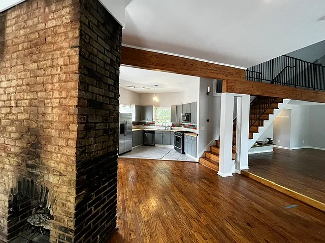240 Boulevard SE — Photo 11
