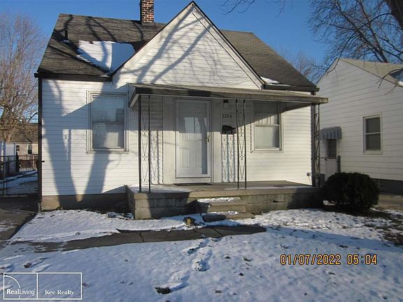2nd image of 22114 Lambrecht Ave
