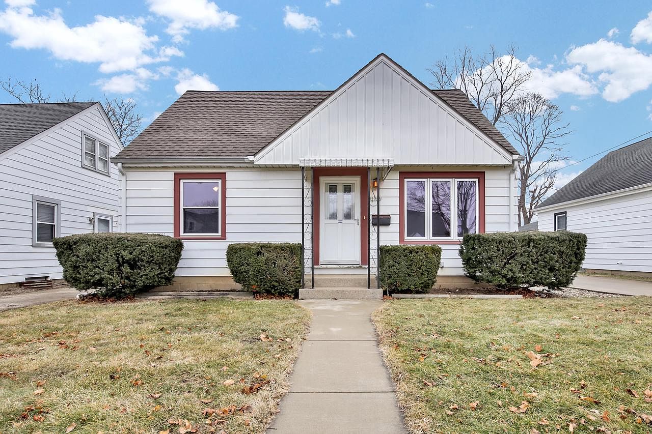 2058 S 87th STREET, West Allis, WI 53227 | Zillow