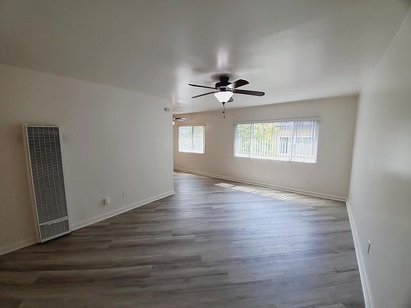 3rd image of 7648 Pickering Ave APT D