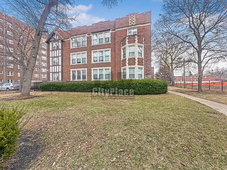 3541 N Meridian St — Photo 4