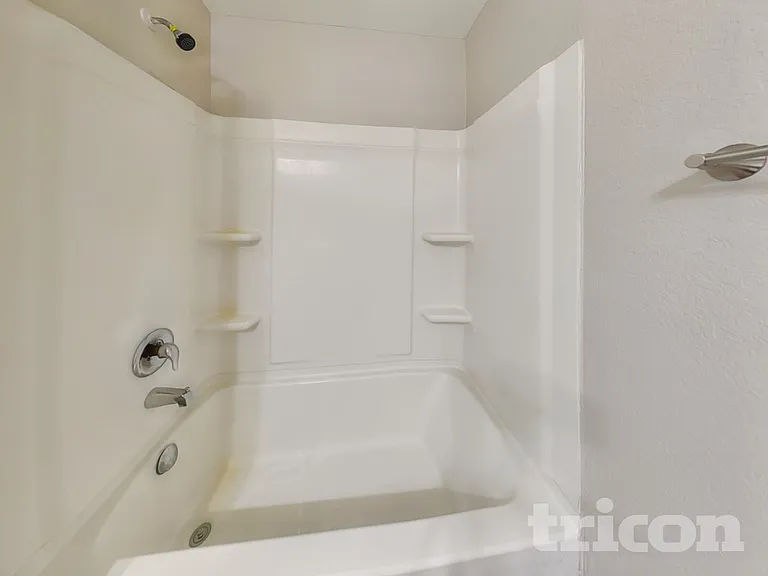 5118 Everett Loop — Photo 14