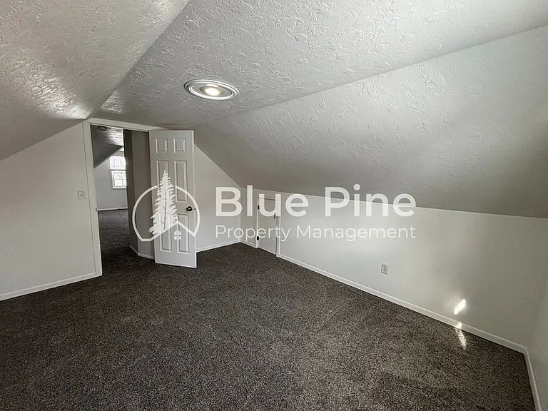 309 S Milton Ave — Photo 5