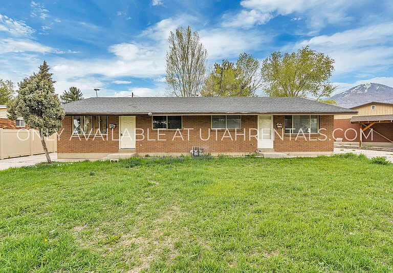 1194 W 300 N — Photo 13