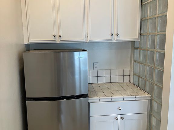 4th image of 632 S Cloverdale Ave APT 203