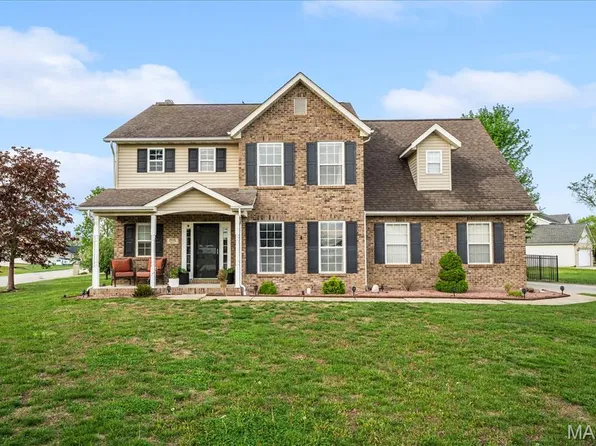 808 Fieldview Dr, Smithton, IL 62285