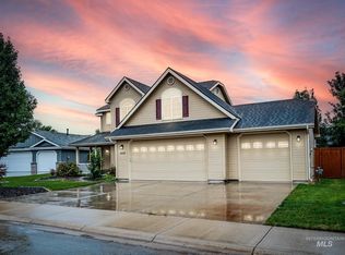 10115 W Aguila Ct, Star, ID 83669