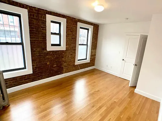 Rented by REAL New York | media 8