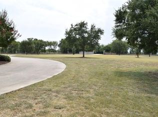 3241 Howard Rd, Waxahachie, TX 75165