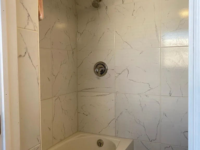 8181 NW South River Dr #D410 — Photo 18
