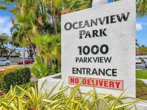 1000 Parkview Dr APT 806, Hallandale Beach, FL 33009