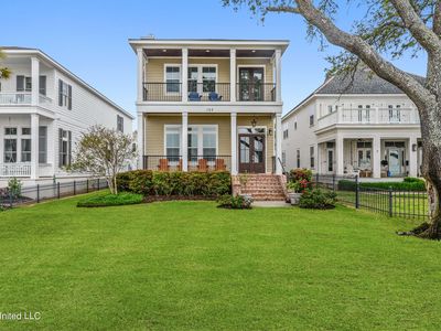 102 Whispering Oaks Dr, Pass Christian, MS, 39571