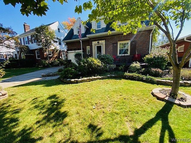 1st image of 1623 Sheridan Dr