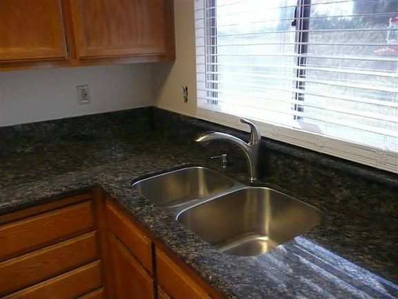New Granite counters/sink
