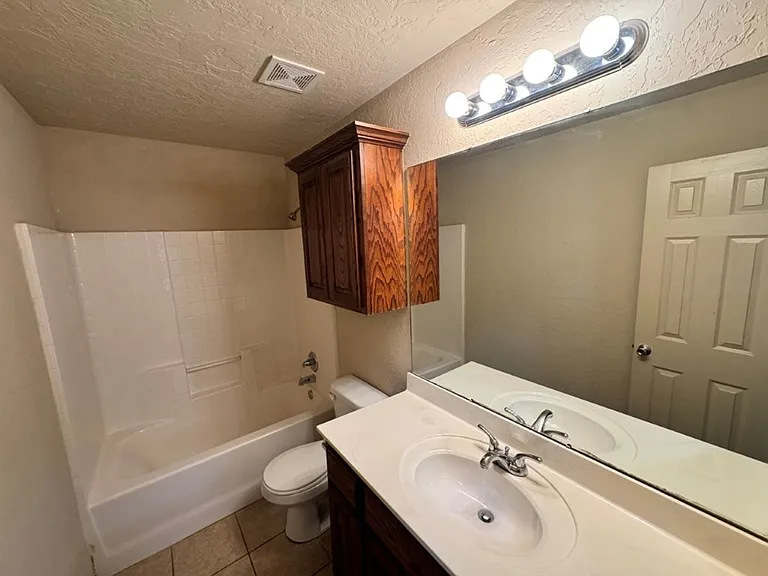 15012 Kyle Dr #A — Photo 9