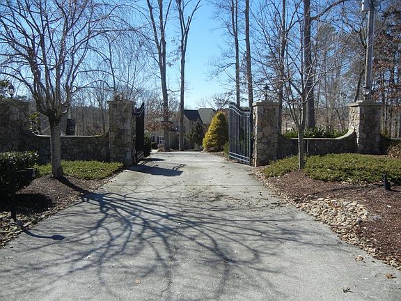3rd image of David Swann Dr
