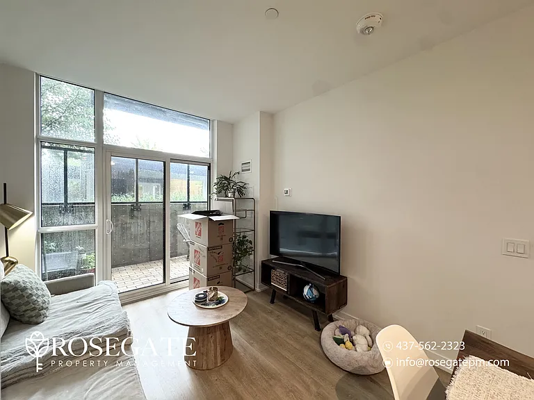 2300 Saint Clair Ave W #116 — Photo 8
