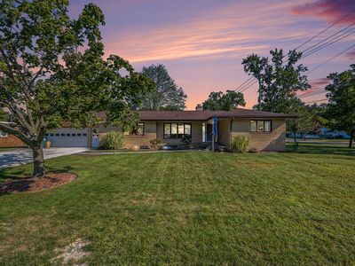 1812 Ritter Hills Dr, Norton Shores, MI, 49441