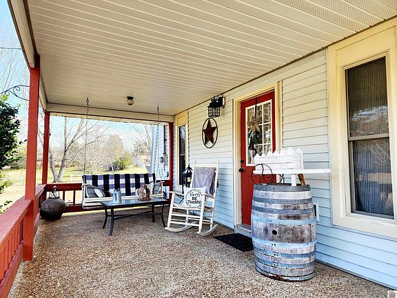 4th image of 184 Deerpath Trl