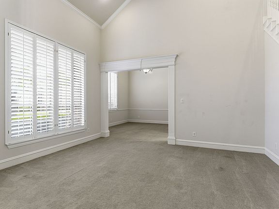 4th image of 4553 Meadow Ridge Dr