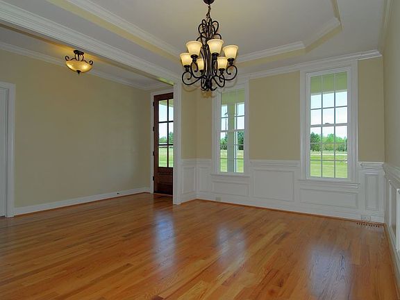 Formal Dining