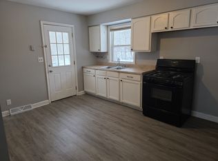 2875 Belmont St APT E, Portage, IN 46368