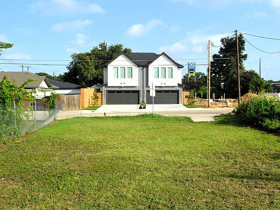 4th image of 1708 Garden Dr